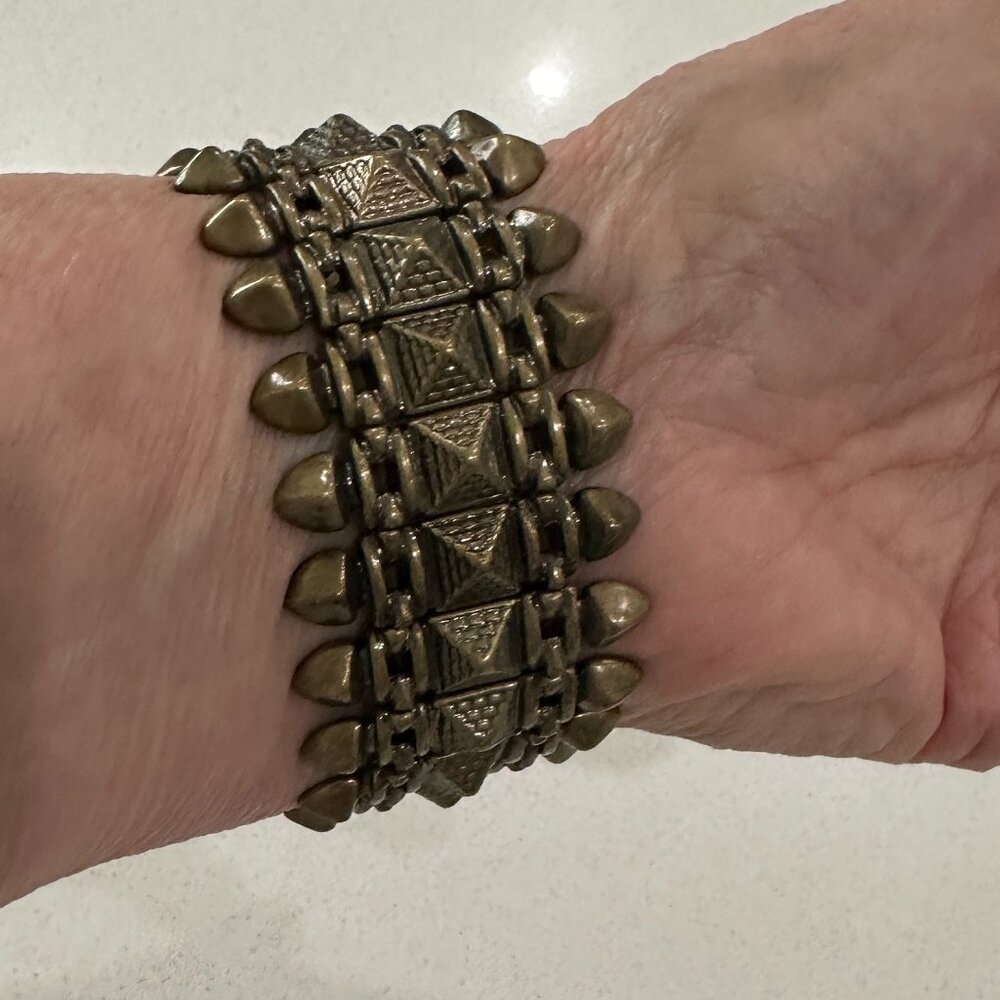 ORNATE Chunky Metallic Stretch Bracelet
